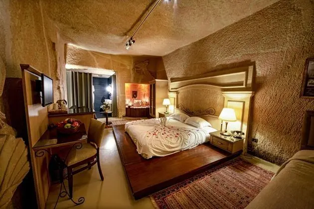 Honeymoon Oda, 1 Büyük (Queen) Boy Yatak, Sıcak Su Küveti