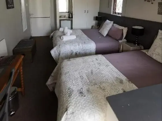 Robin 2 Twin Single Room