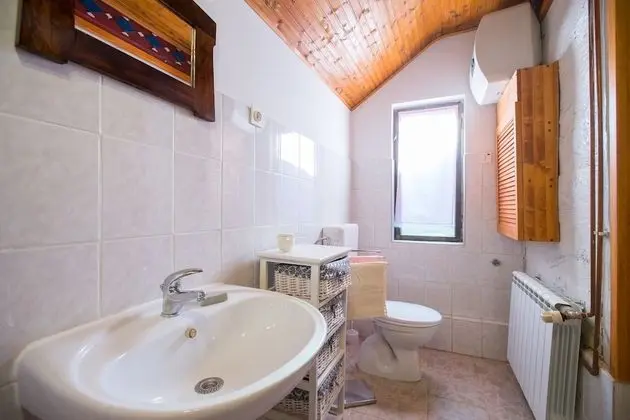 Traditional Kır Evi, Veranda, Zemin Kat