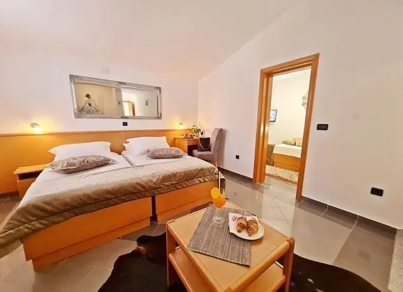 Standard Süit, 2 Yatak Odası, Kısmi Deniz Manzaralı