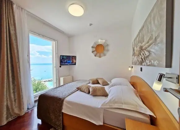 Standard Süit, 2 Yatak Odası, Kısmi Deniz Manzaralı