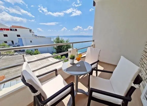 Süit, Balkon, Kısmi Deniz Manzaralı