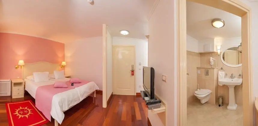 Comfort Oda, 1 En Büyük (King) Boy Yatak, Balkon, Kısmi Deniz Manzaralı