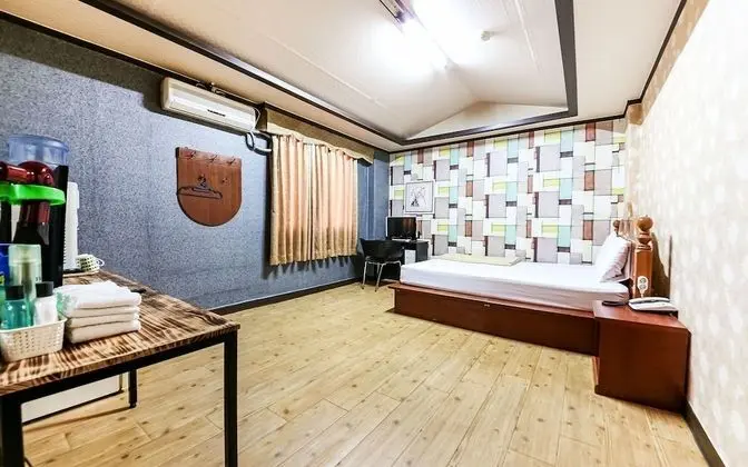Oda (Special Room)