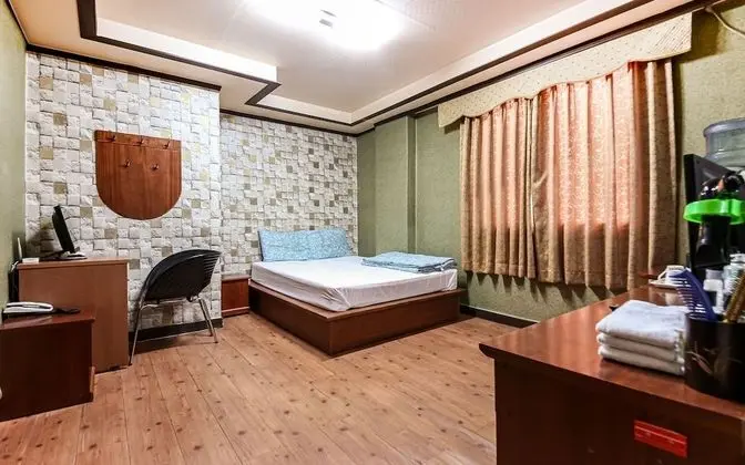 Oda (Standard Room)