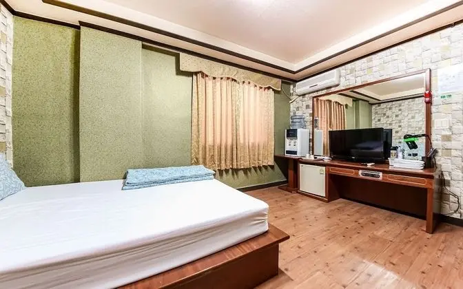Oda (Standard Room)