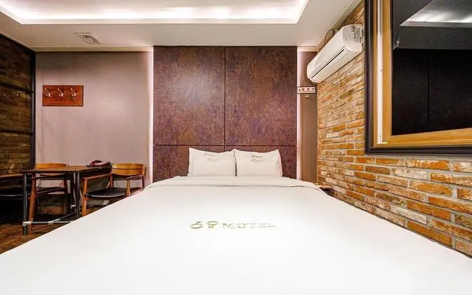 Oda (Semi-special Room A - Air purifier (N)