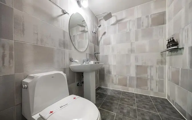 Oda (Standard room-air purifier (Netflix v)