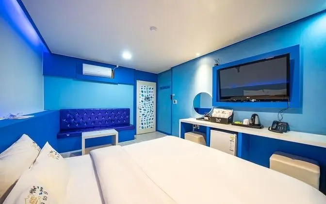 Oda (General room (Netflix viewing - perso)