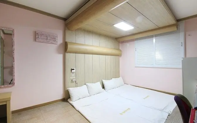 Oda (Korean Room - Air Purifier (Netflix A)