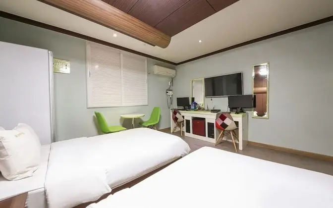 Oda (Twin Room - Air Purifier (Styler Netf)