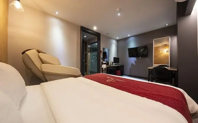 Oda (Gaming PC Massage Chair-Special Room )