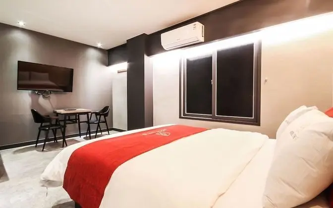 Oda (Gaming PC Massage Chair-Special Room )