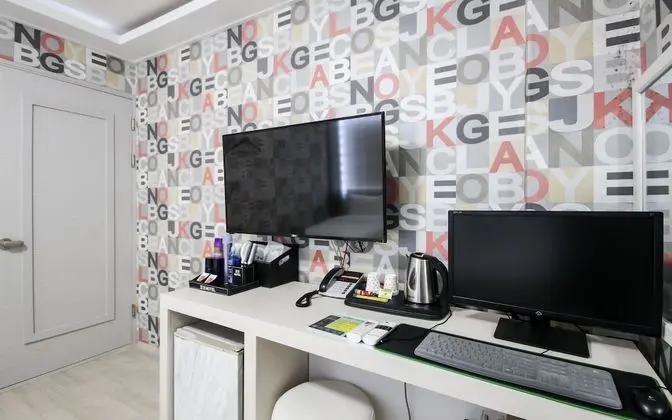 Oda (Business (twin))