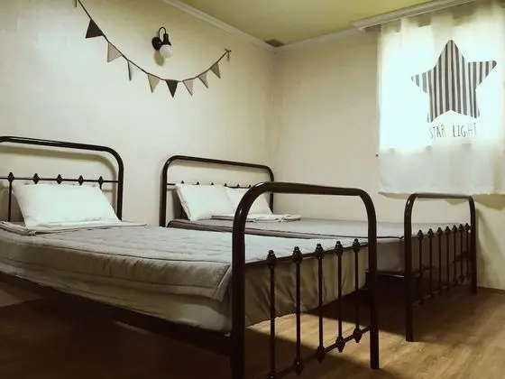 Family Room (1D, 1S bed)- Same gender Only