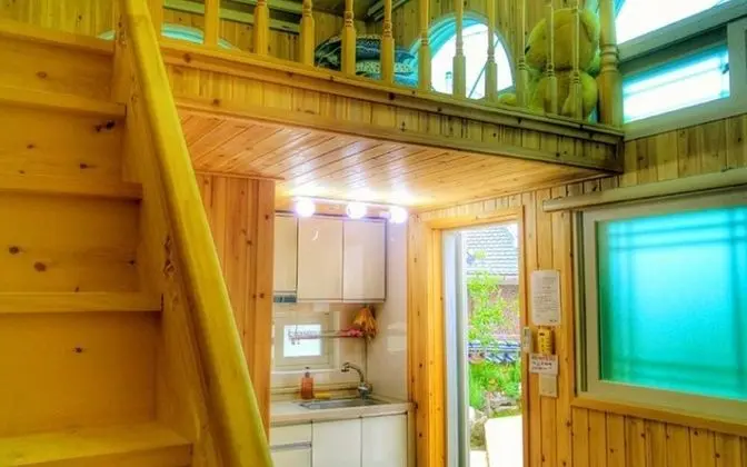 Oda (Sun Room (Ondol Duplex))