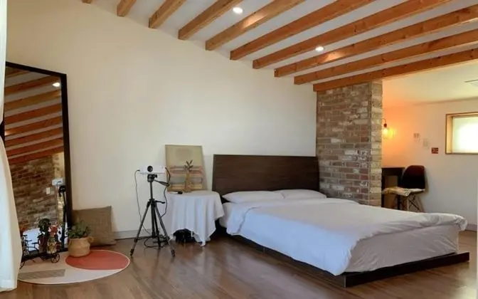 Oda (Building 4 Room C 2F (Netflix Availab)