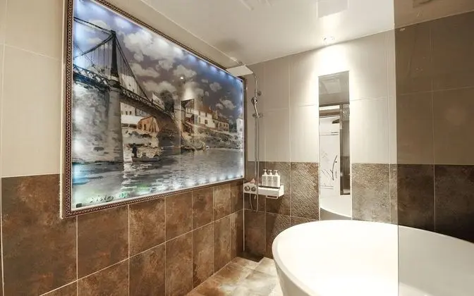 Oda (Special room (Netflix access weekday )