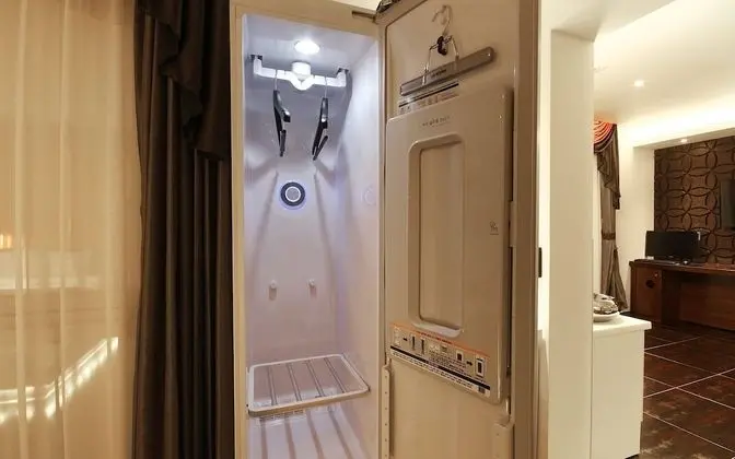 Oda (Special room (Netflix access weekday )