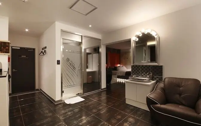 Oda (Special room (Netflix access weekday )