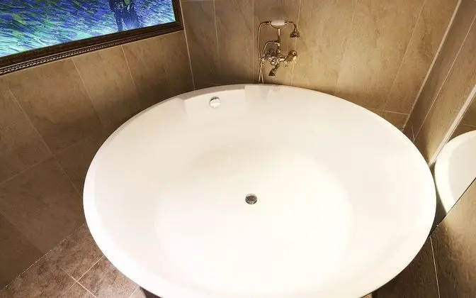 Oda (Special room (Netflix access weekday )