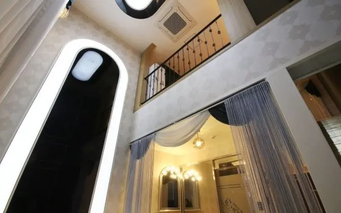 Oda (Suite (Netflix available weekday brea)