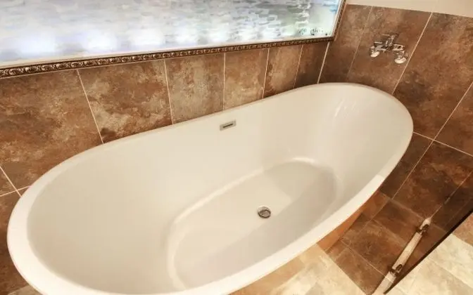 Oda (Suite (Netflix available weekday brea)