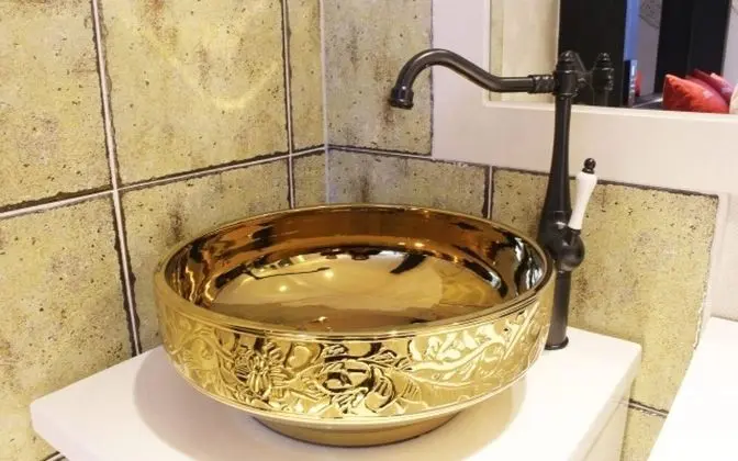 Oda (Suite (Netflix available weekday brea)