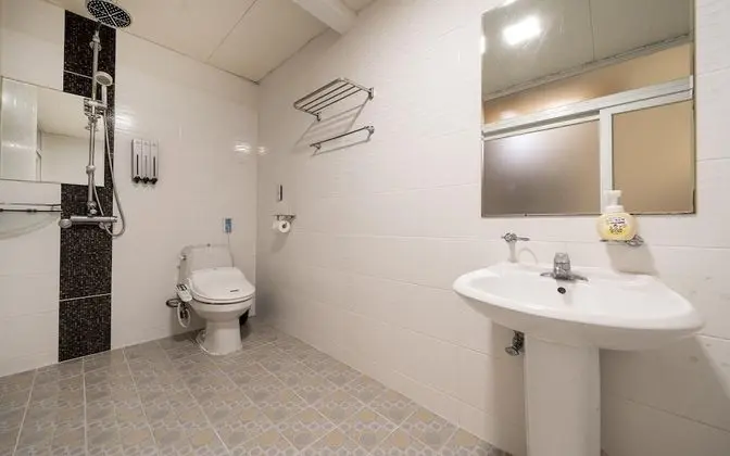 Oda (Deluxe (Air Purifier Cine Hotel Singl)