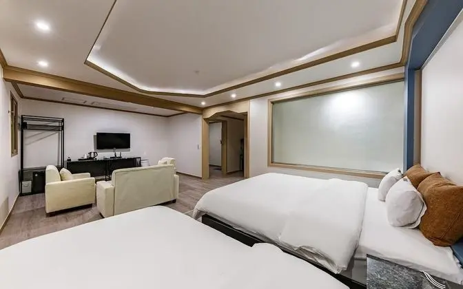 Oda (Suite-Clothing machine air purifier ()