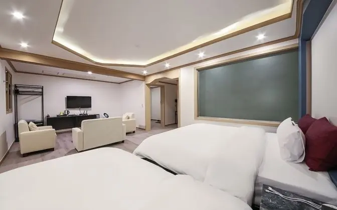 Oda (Suite-Clothing machine air purifier ()