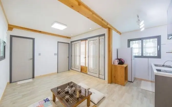 Oda (Building 1 (Netflix Available Private)