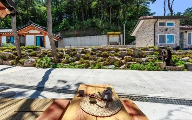 Oda (Private House 2 (Netflix Available Pr)