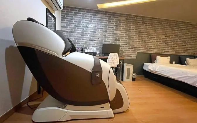 Oda (VIP Room - Gaming PC Bodyfriend massa)