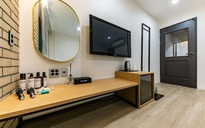 Oda (Room 2 (one room low bed) with a comf)