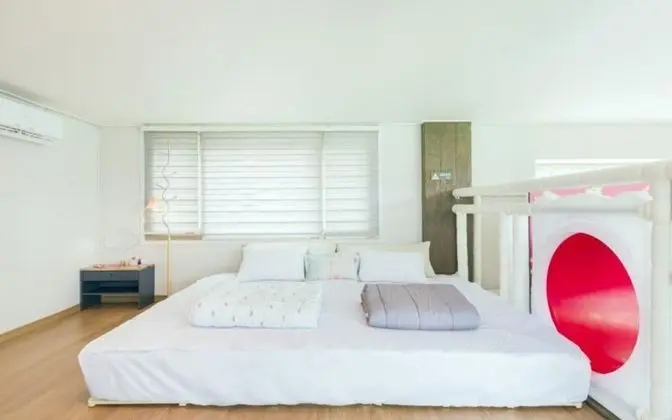 Oda (Seomseom (Private House Kids Room Pri)