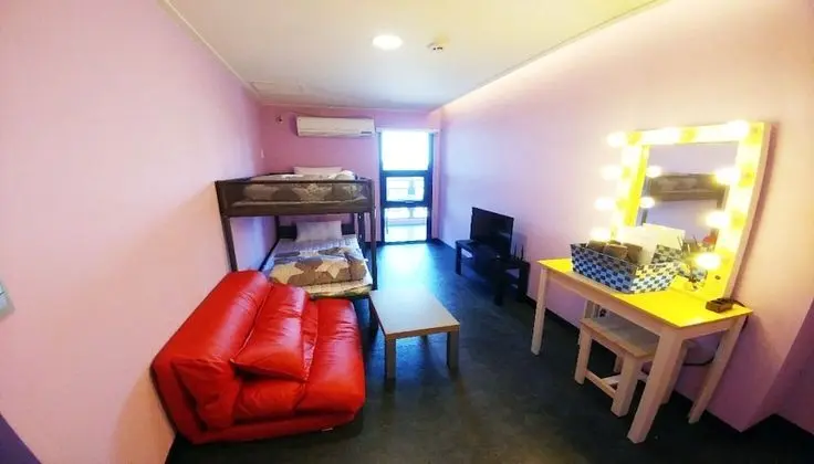 Tek Büyük Yataklı Oda (Bunkbed)