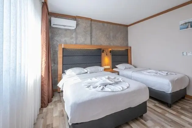 Standart Oda, Kara Manzaralı