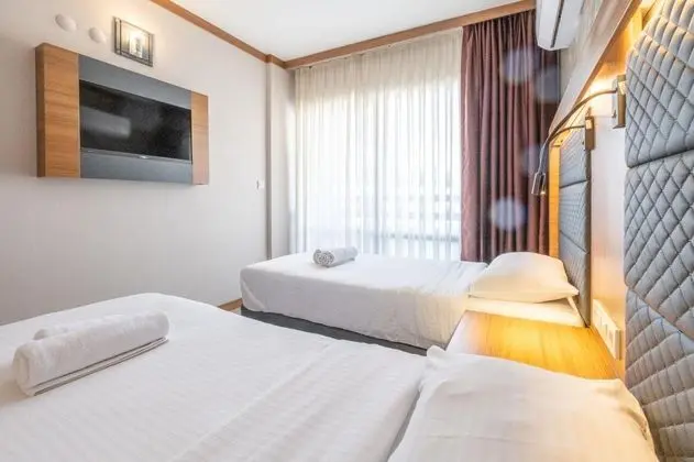 Standart Oda, Kara Manzaralı