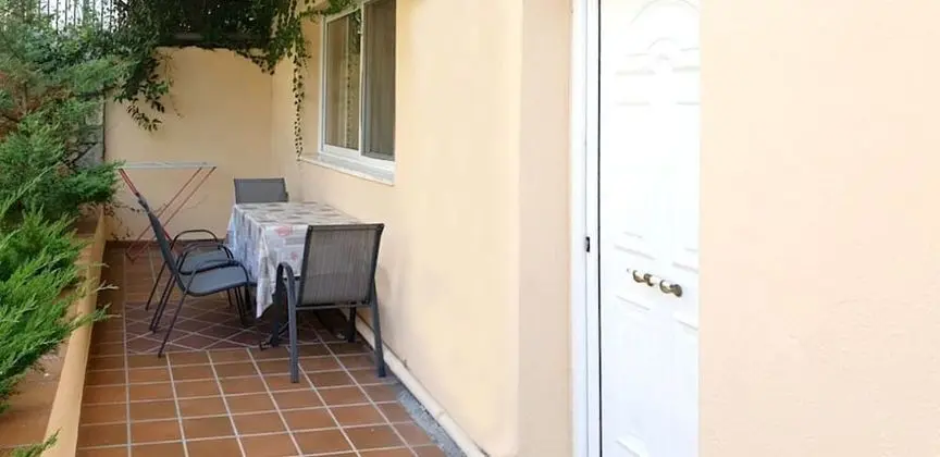 Family Apart Daire, Balkon/Veranda, Bahçe Manzaralı