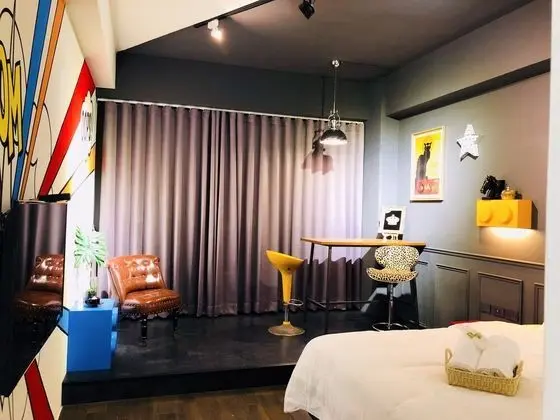 Standard Tek Büyük Yataklı Oda (301)