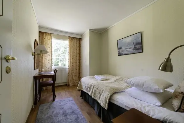 Üç Kişilik Oda