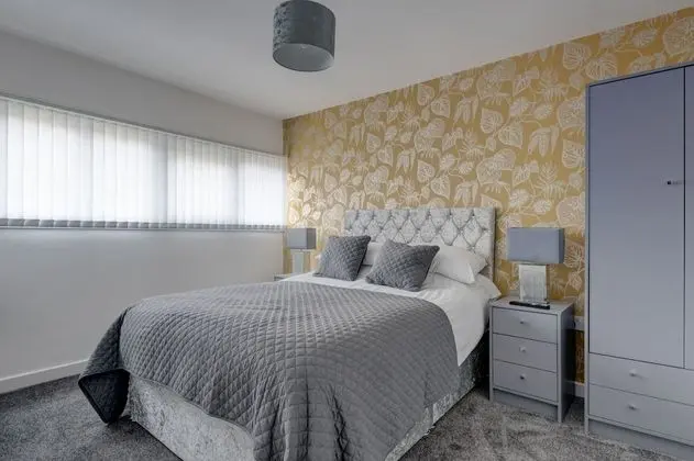 City Ev, 3 Yatak Odası, Sigara İçilmez, Şehir Manzaralı (Lilac Cottage)