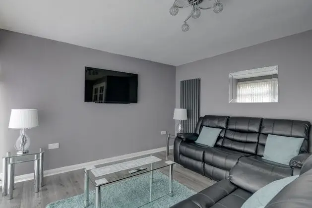 City Ev, 3 Yatak Odası, Sigara İçilmez, Şehir Manzaralı (Lilac Cottage)