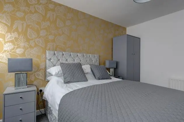 City Ev, 3 Yatak Odası, Sigara İçilmez, Şehir Manzaralı (Lilac Cottage)