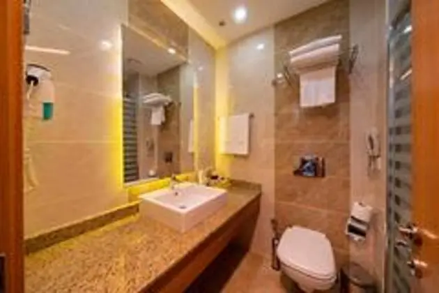 Jakuzili Balayı Odası- Banyo