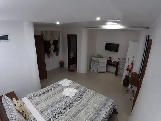 Deluxe Tek Büyük Yataklı Oda, Zemin Kat
