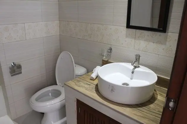Deluxe Tek Büyük Yataklı Oda, Zemin Kat