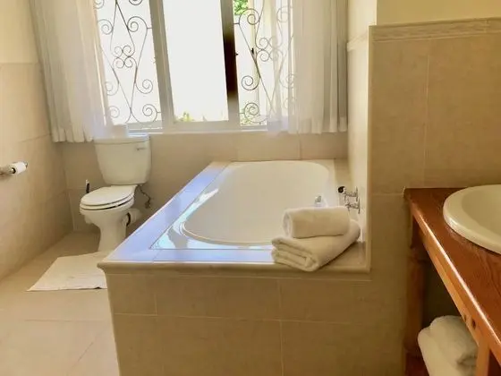 Luxury Oda (with Bath and Shower)