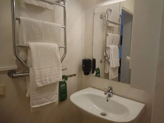 Economy Tek Büyük Yataklı Oda